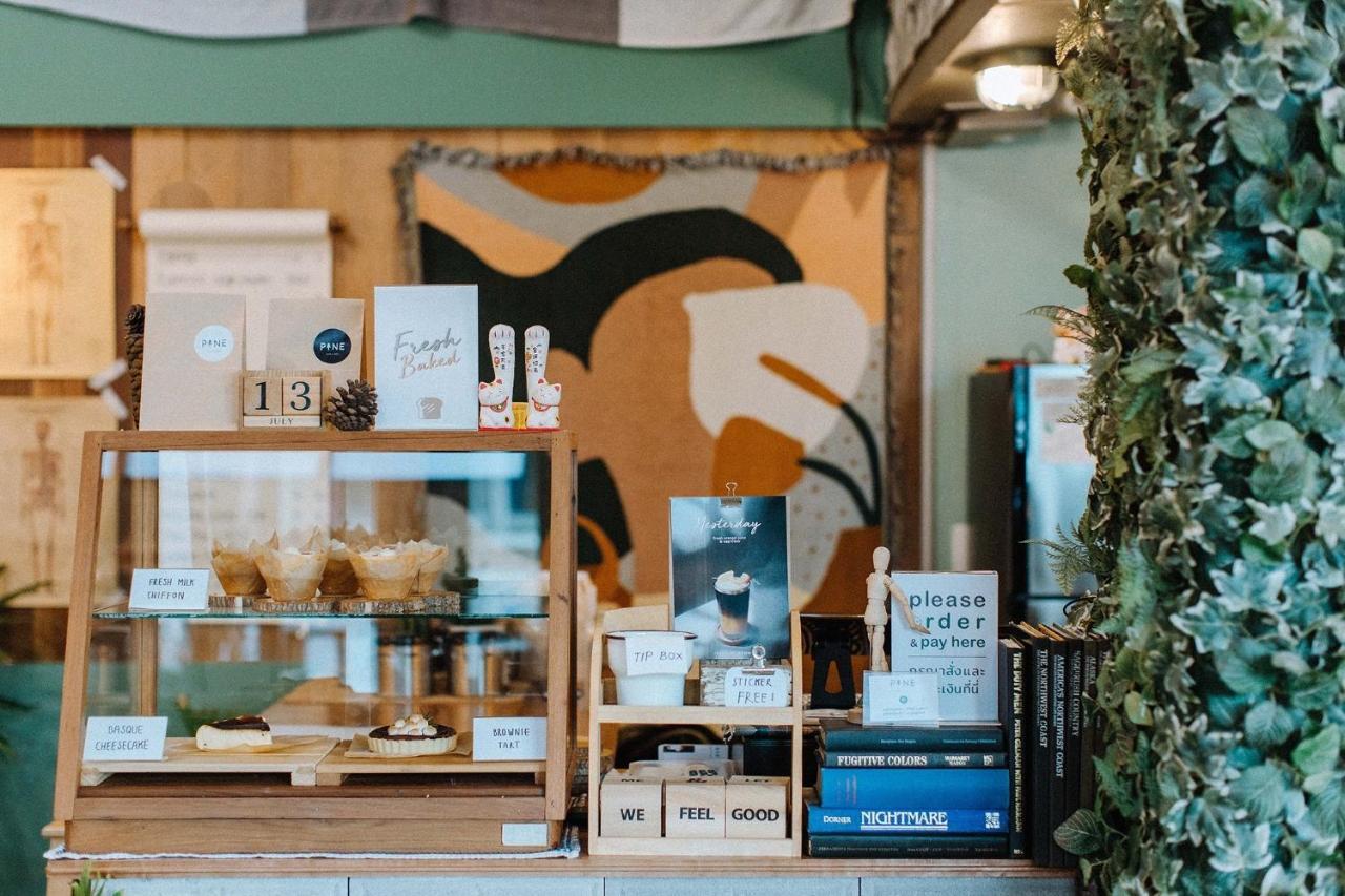 فندق Pine Cafe'&Bed فرا ناخون سي أيوتثايا المظهر الخارجي الصورة