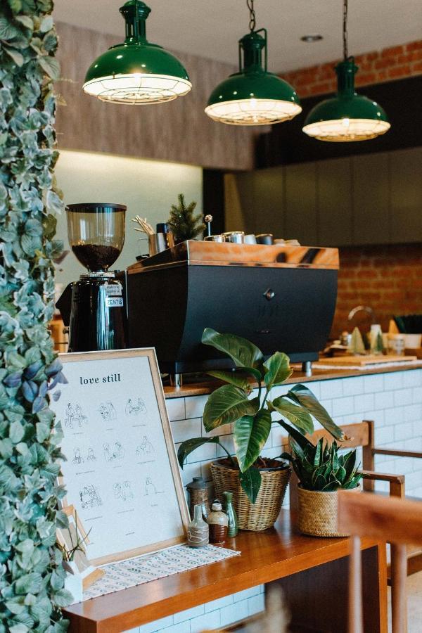 فندق Pine Cafe'&Bed فرا ناخون سي أيوتثايا المظهر الخارجي الصورة