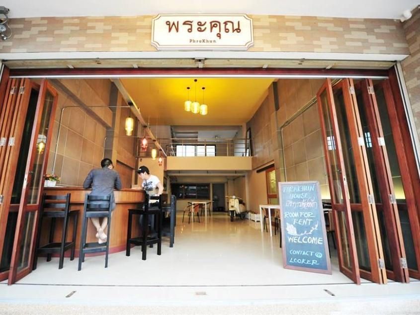 فندق Pine Cafe'&Bed فرا ناخون سي أيوتثايا المظهر الخارجي الصورة